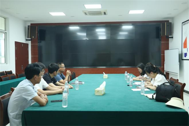 泗陽(yáng)國(guó)家現(xiàn)代農(nóng)業(yè)產(chǎn)業(yè)園管委會(huì)座談.png